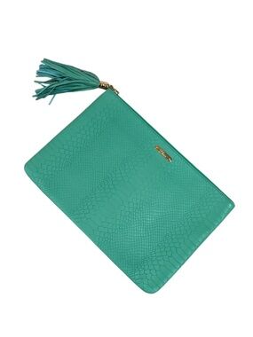Nwot Gigi New York Textured croc Kelly green leather Tassel Clutch